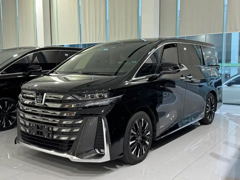 Toyota Vellfire Crown Hybrid 2.5L Executive Premium Edition 2024