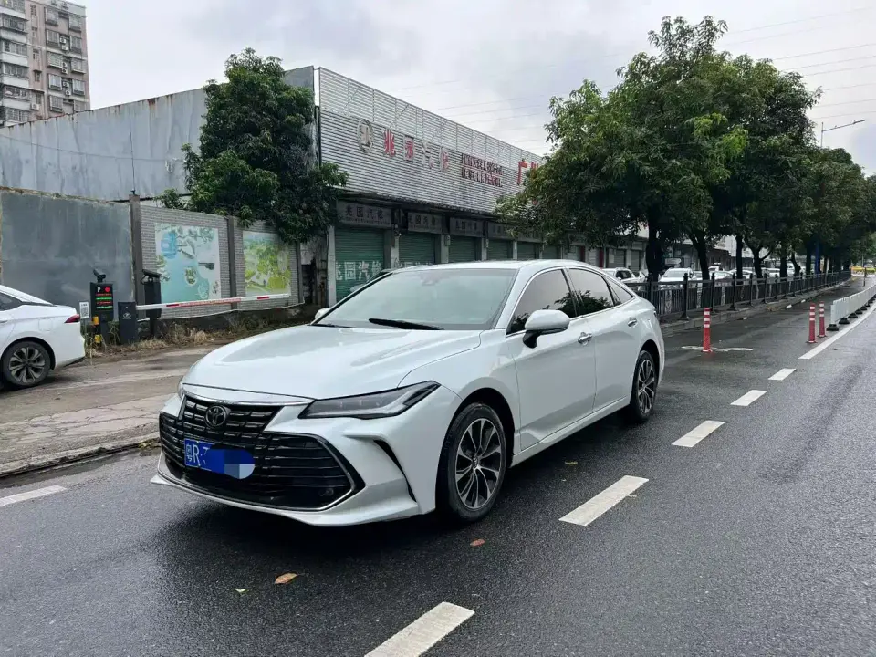 Toyota Avalon 2.0L Luxury Edition 2022