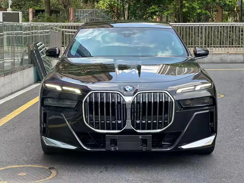 BMW 7 Series Model 735Li M Sport Package 2024