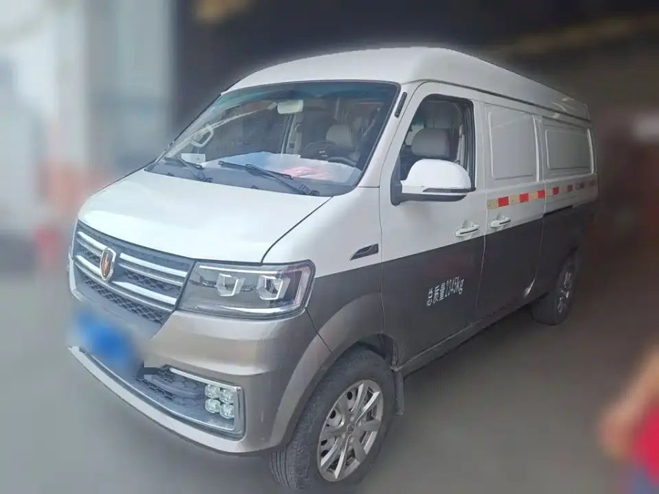 Jinbei New Hiace S 1.5L Fortune Van 2/5-seater AC Version SWC15M 2023
