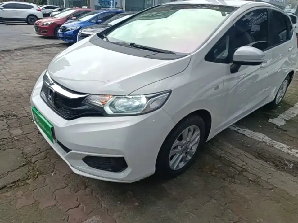 Honda Fit 1.5L CVT Comfort Sunroof Edition 2019