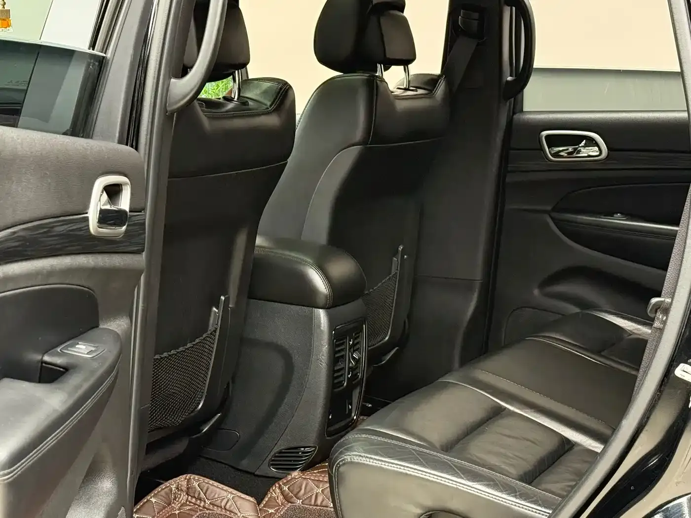 Jeep Grand Cherokee (Import) 3.0L Professional Navigation Edition 2020 — фото 11