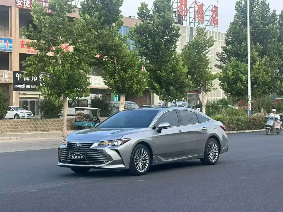 Toyota Avalon Hybrid 2.5L Limited Flagship Version China V 2019