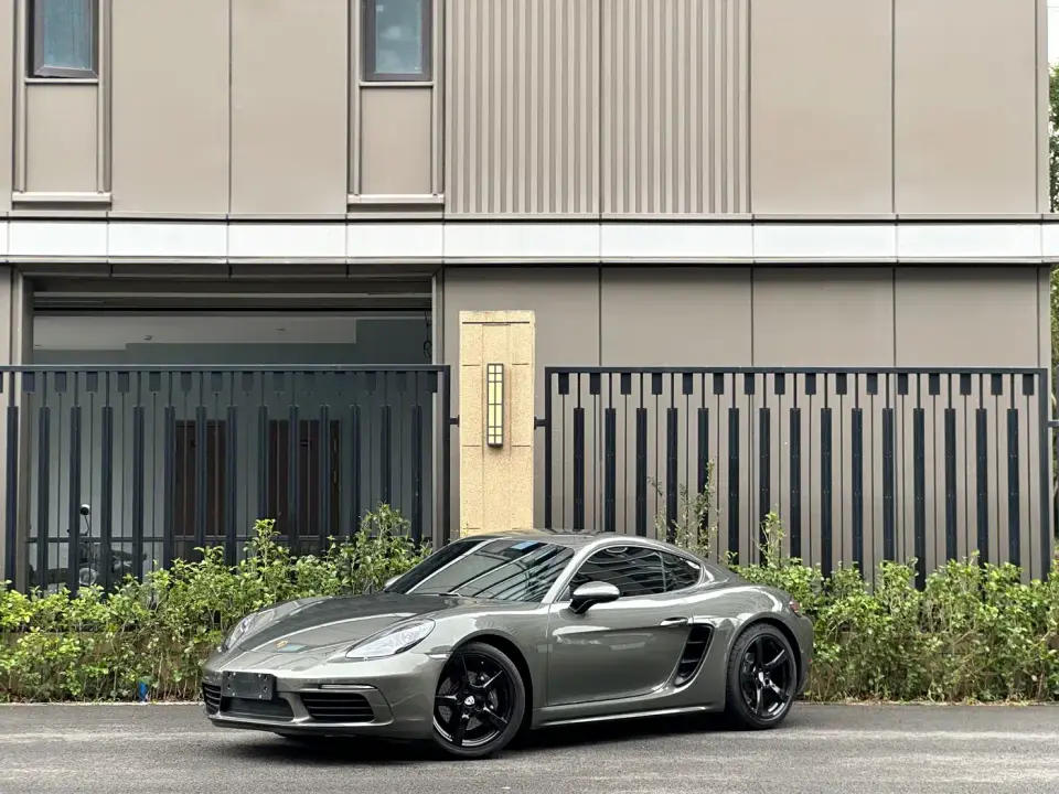 Porsche 718 Cayman 2.0T 2022