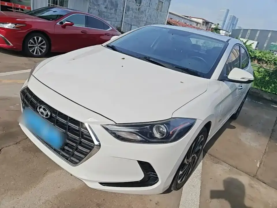Hyundai Elantra 1.5L CVT Smart Style·Elite 2020