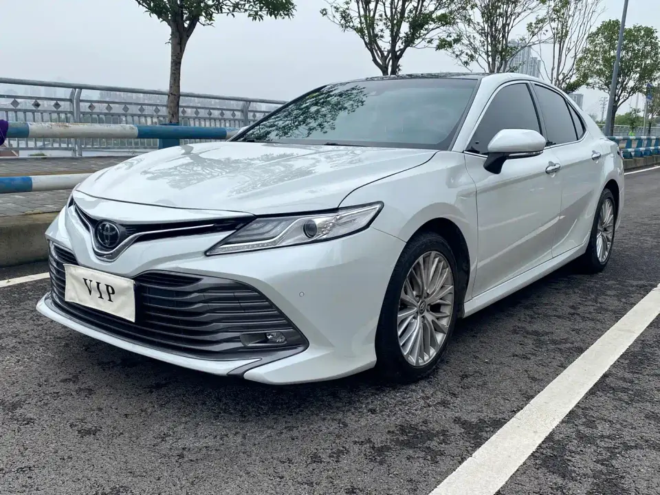 Toyota Camry 2.5G Luxury Edition China VI 2020