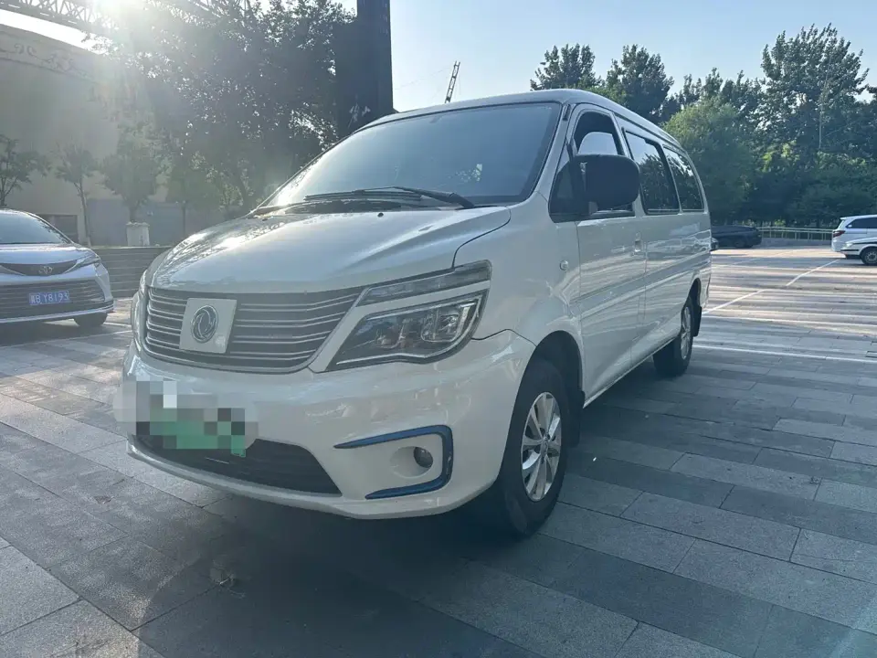 Dongfeng Fengxing Lingzhi New Energy Passenger Version Comfort 9-Seater 2021