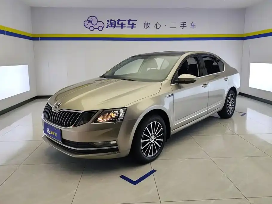 Skoda Octavia TSI230 DSG Smart Luxury Edition China V 2019