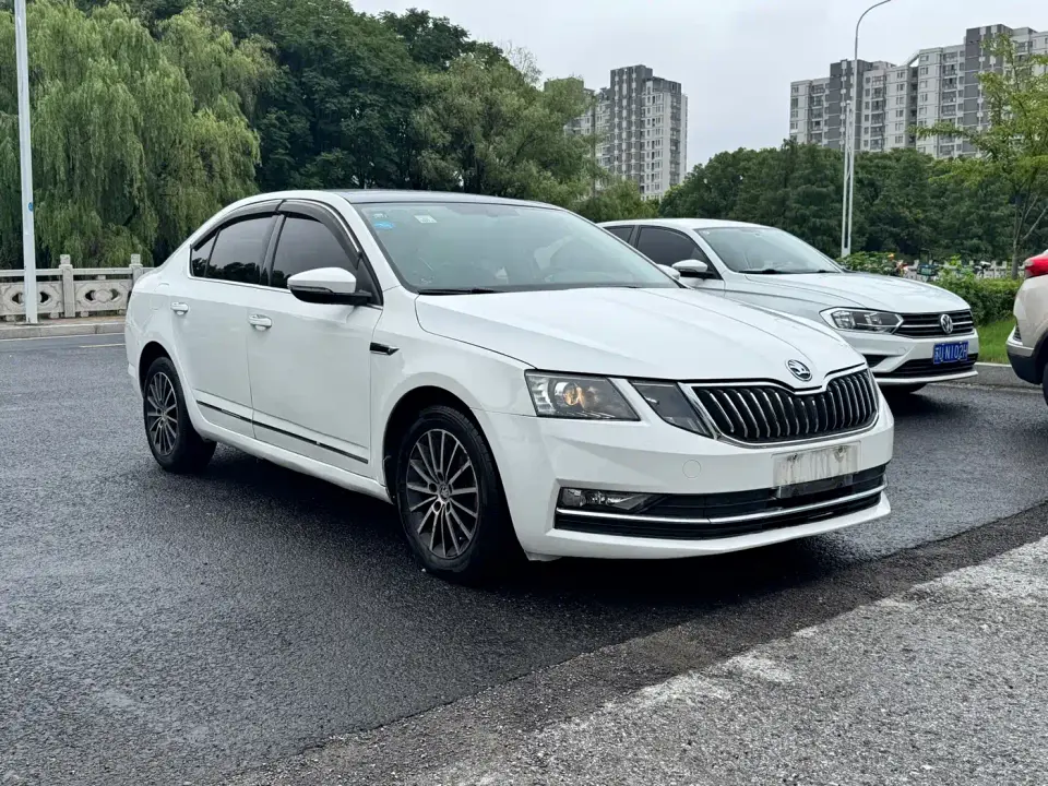 Skoda Octavia TSI230 DSG Smart Luxury Edition China V 2019