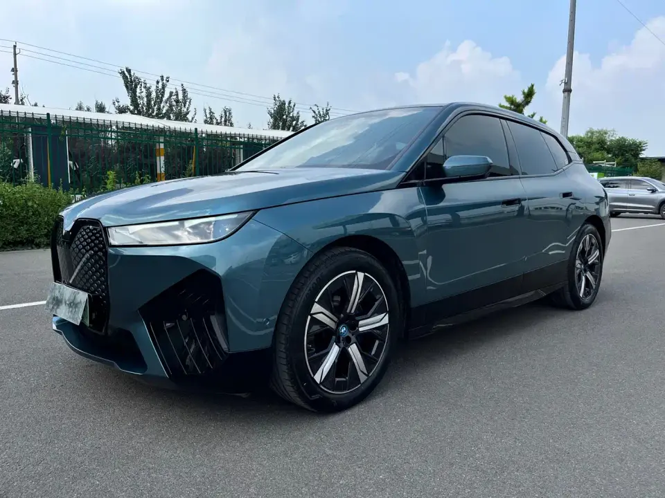 BMW iX Facelift xDrive50 2024