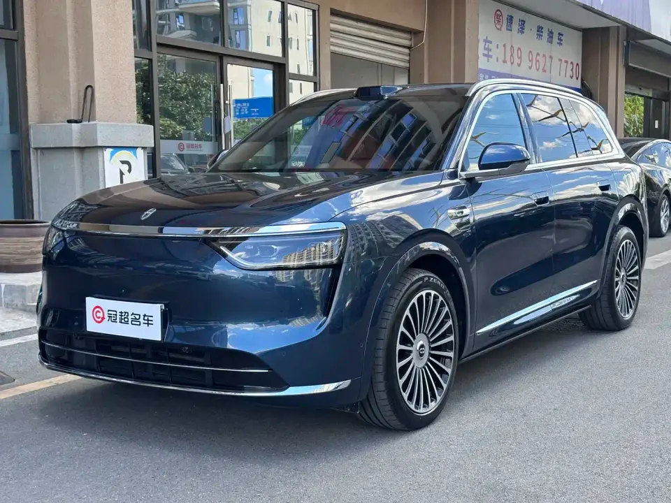 AITO Wenjie AITO M8 Model Extended Range Ultra Edition 53.4kWh 5-Seater 2025