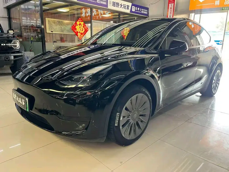 Tesla Model Y Facelift Rear-Wheel Drive Version 2023