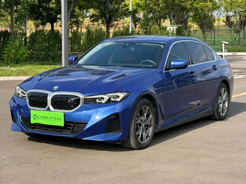 BMW i3 eDrive 35 L 2024