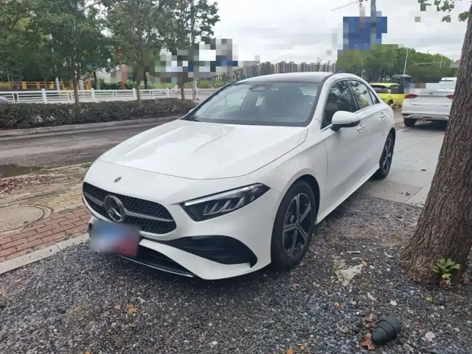 Mercedes-Benz A-Class A 200 L Fashion Edition 2026