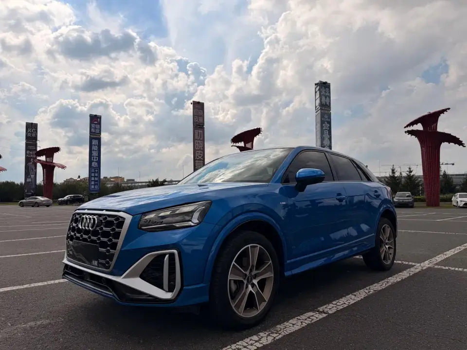 Audi Q2L 35 TFSI Fashion Dynamic 2022