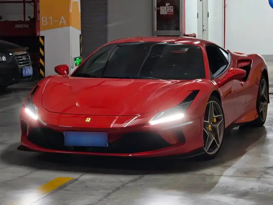 Ferrari F8 Tributo 3.9T V8 2021