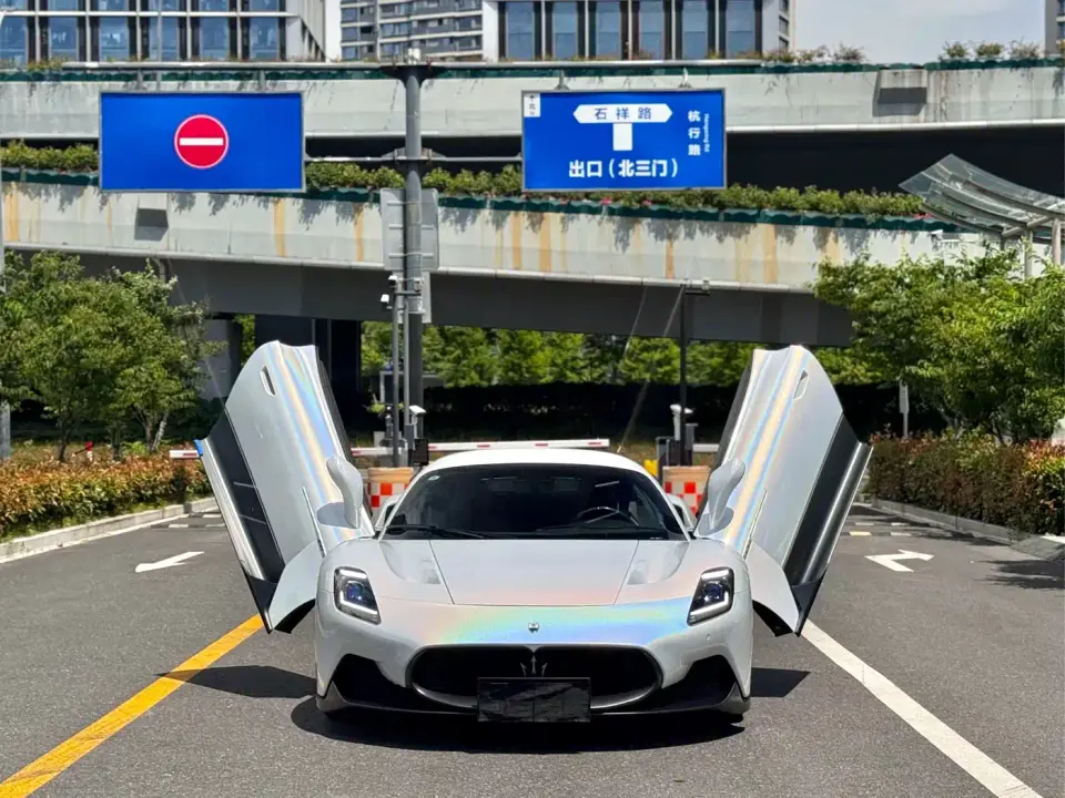 Maserati MC20 3.0T Standard Edition 2022