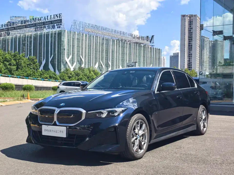 BMW i3 eDrive 35 L 2024