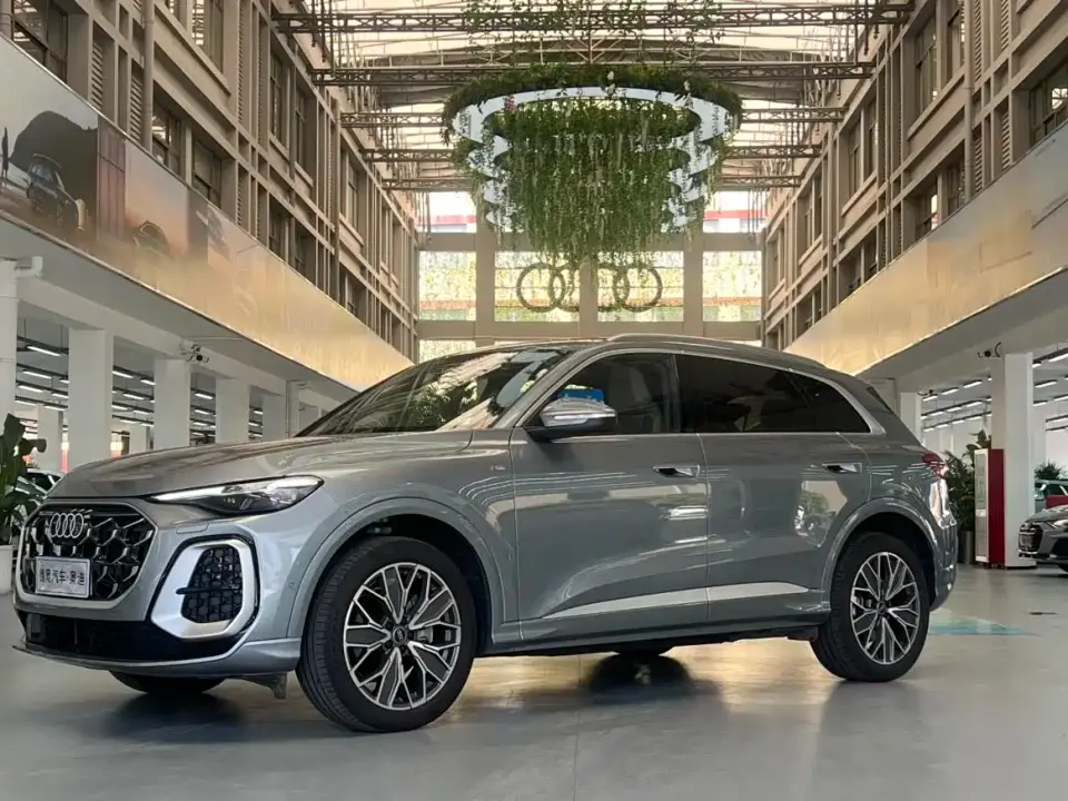 Audi Q5L Luxury Sport 150kW 2025