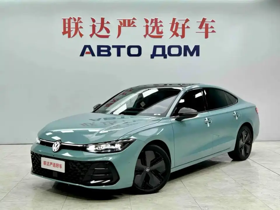 Volkswagen Passat Model Pro 380TSI Starlight Dragon Premium Edition 2024
