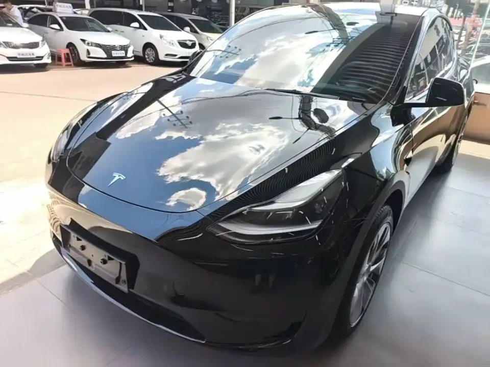 Tesla Model Y Facelift Rear-Wheel Drive Version 2023