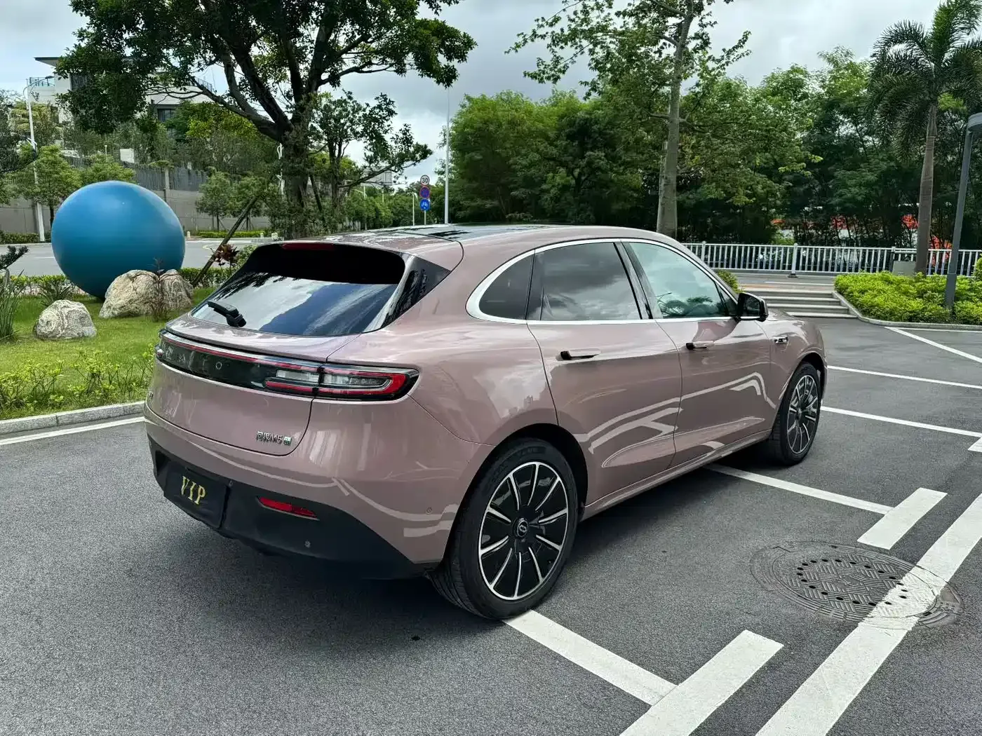 AITO Wenjie AITO M5 Pure Electric RWD Smart Drive Edition 2023 — фото 8