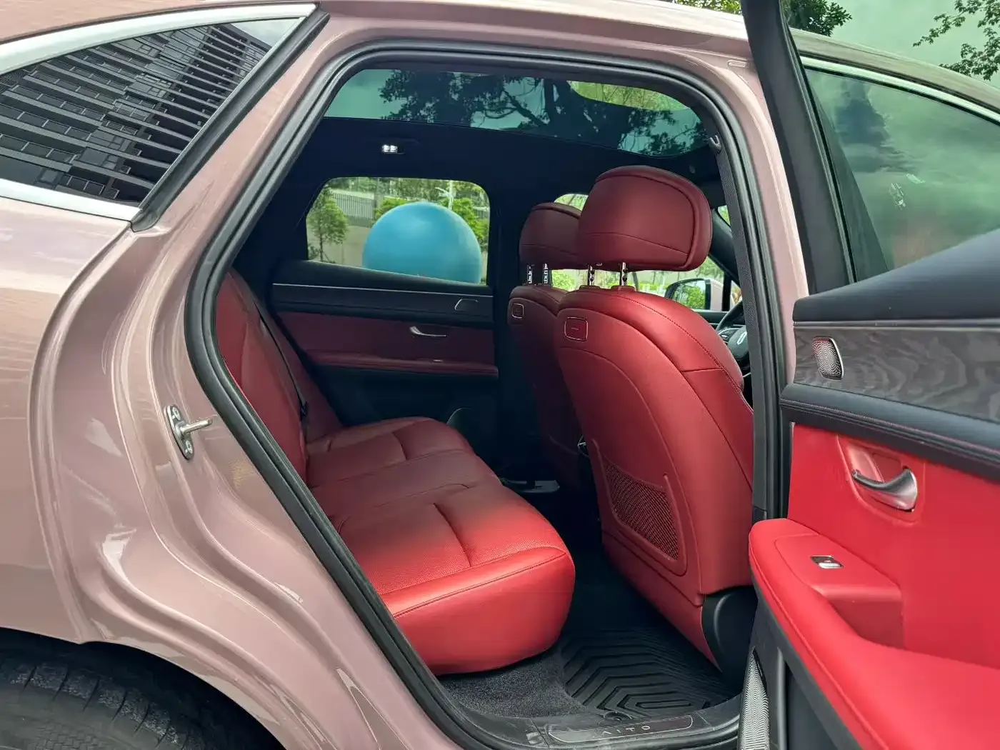 AITO Wenjie AITO M5 Pure Electric RWD Smart Drive Edition 2023 — фото 4