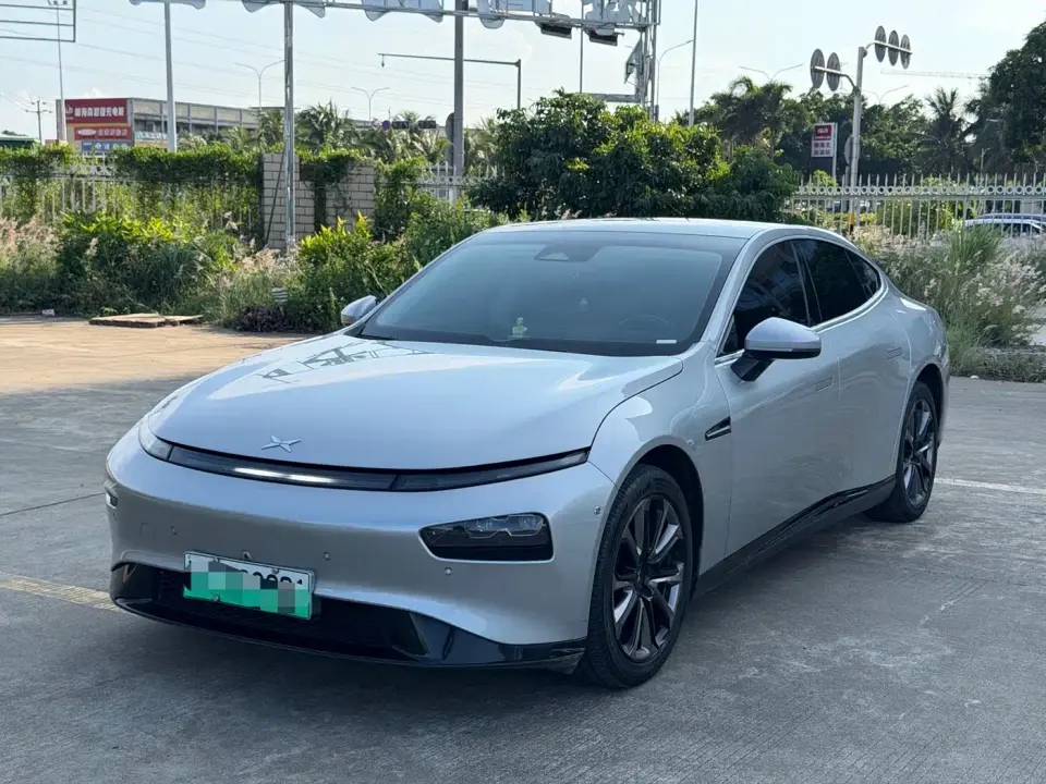XPeng P7 Model 670E 2021