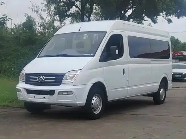 SAIC Maxus Xintu V80 2.0T Manual Classic Aoyuntong Long Wheelbase Ultra-low Roof (6/7/8/9 seats) 2022
