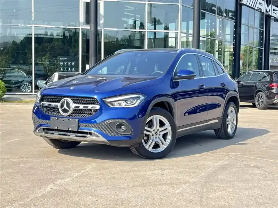 Mercedes-Benz GLA-Class GLA 200 2023