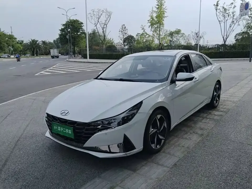 Hyundai Elantra 1.5L CVT GLX Elite Edition 2022