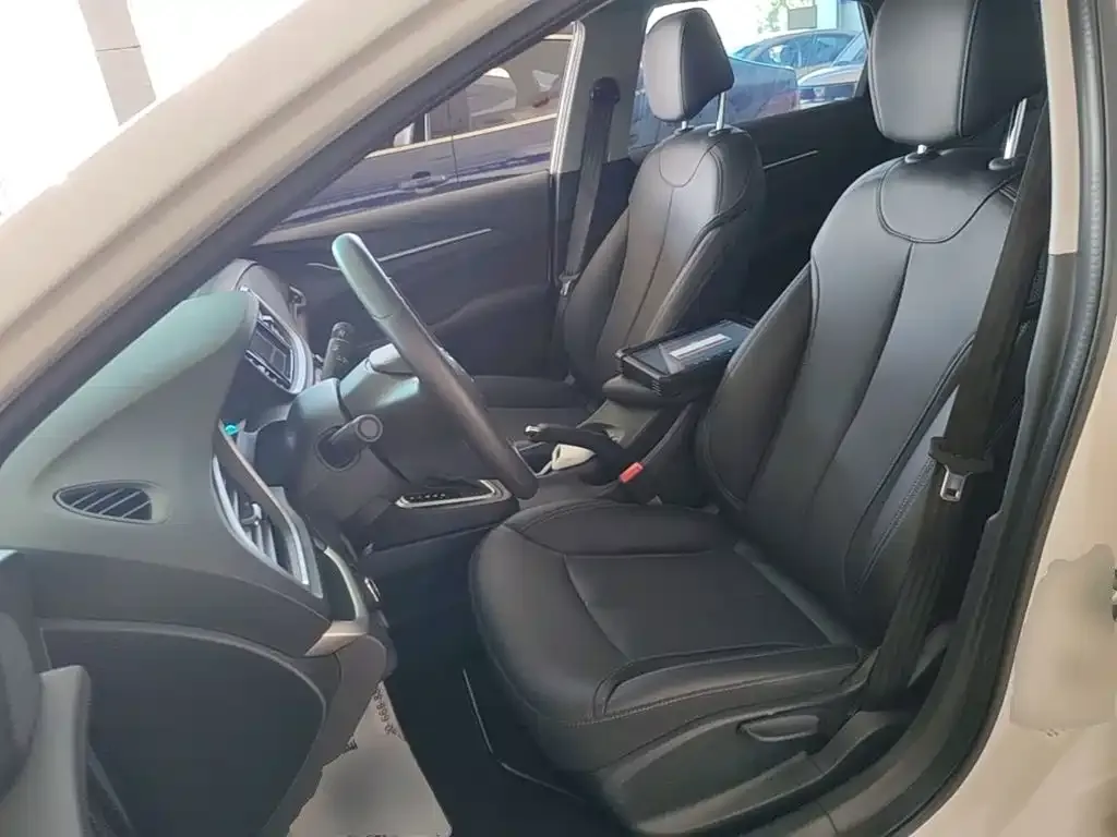 Buick Excelle Facelift Exemplar 1.5L Auto Progressive 2022 — фото 15
