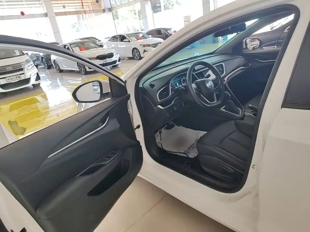 Buick Excelle Facelift Exemplar 1.5L Auto Progressive 2022 — фото 16