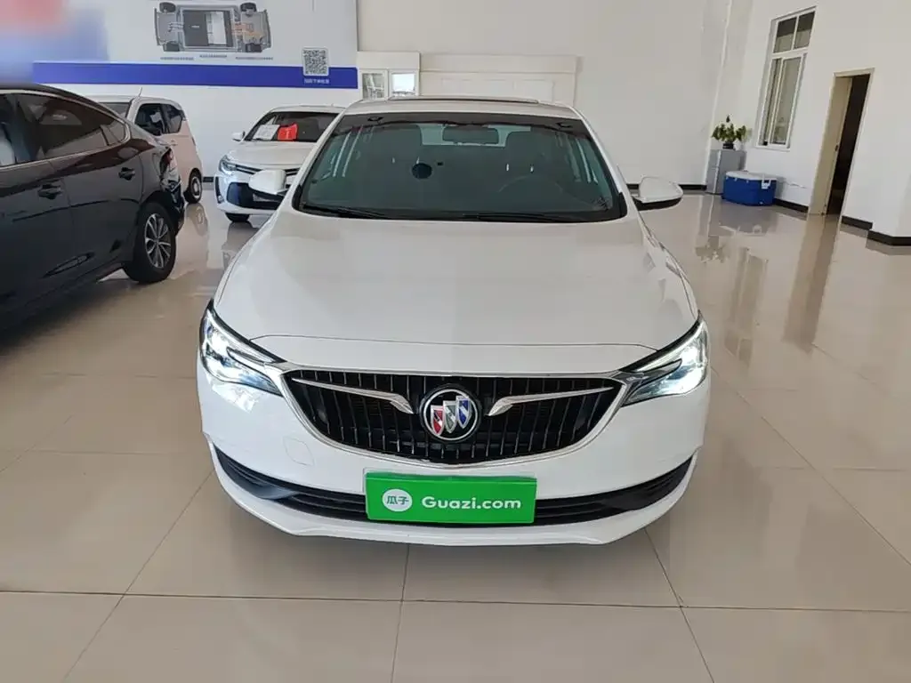 Buick Excelle Facelift Exemplar 1.5L Auto Progressive 2022 — фото 3