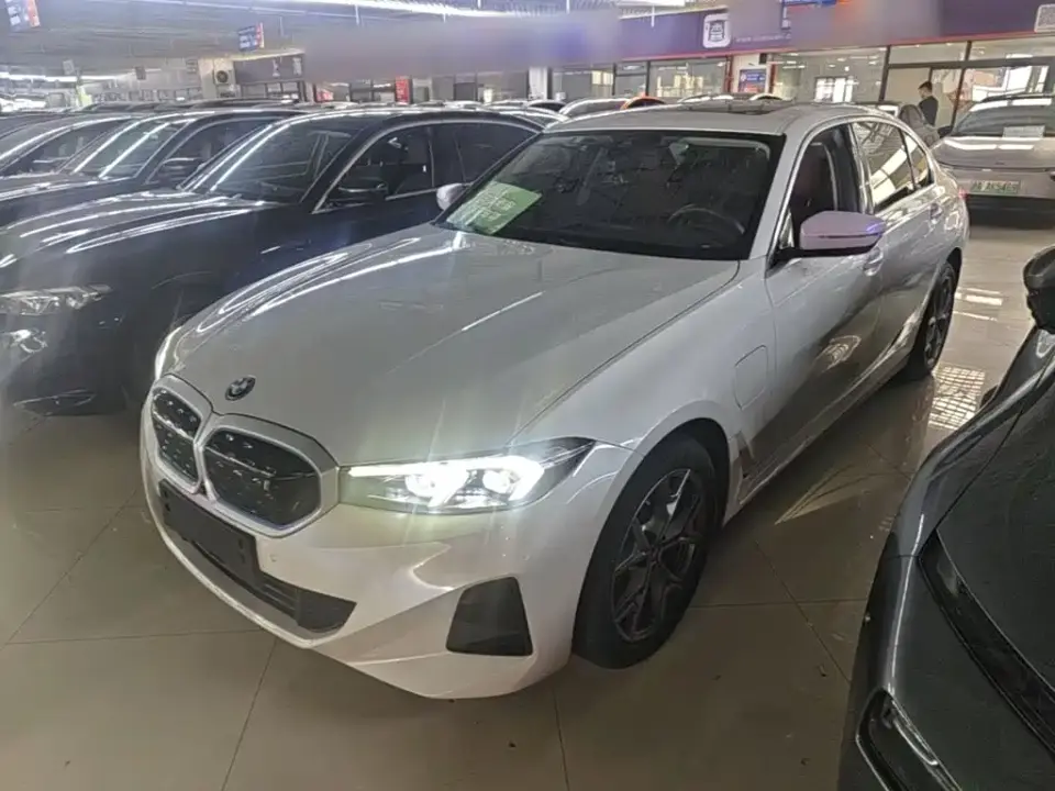BMW i3 eDrive 35 L 2022