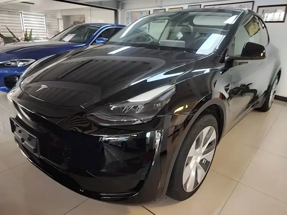 Tesla Model Y Facelift Rear-Wheel Drive Version 2023