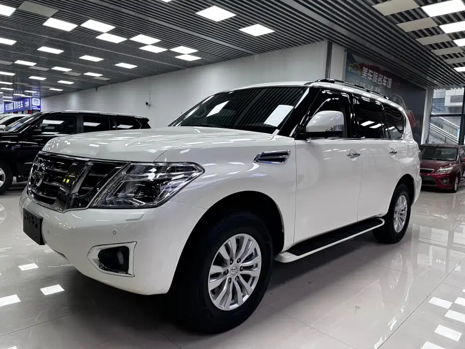 Nissan Patrol 4.0L Platinum 2019