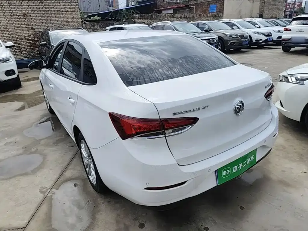 Buick Excelle Facelift Exemplar 1.5L Auto Progressive 2022 — фото 5