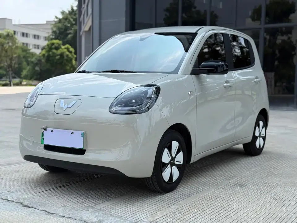 Wuling Motors Hongguang MINIEV 4-Door Advanced 2025