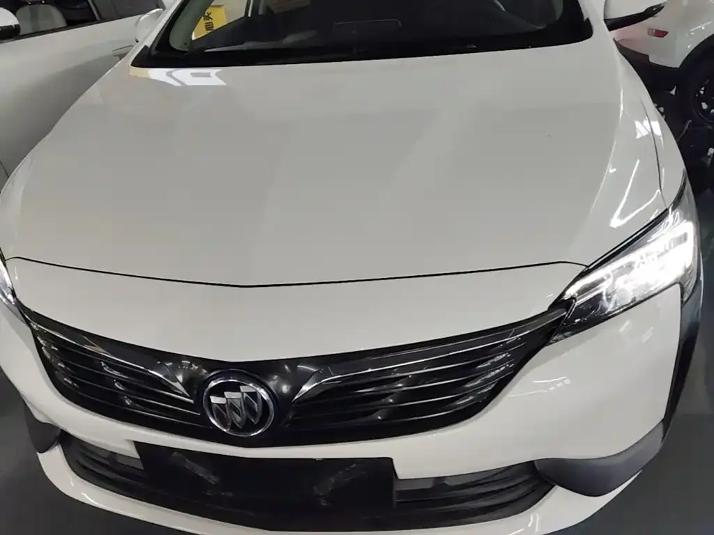 Buick Velite 6 Plug-in Hybrid Connected Fashion Edition 2022 — фото 3