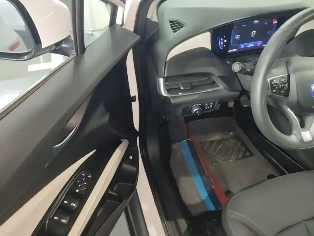 Buick Velite 6 Plug-in Hybrid Connected Fashion Edition 2022 — фото 16