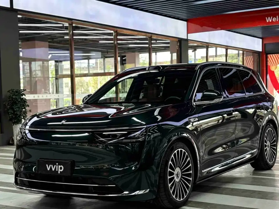 AITO Wenjie AITO M8 Extended Range Ultra 53.4kWh 6-Seater 2025