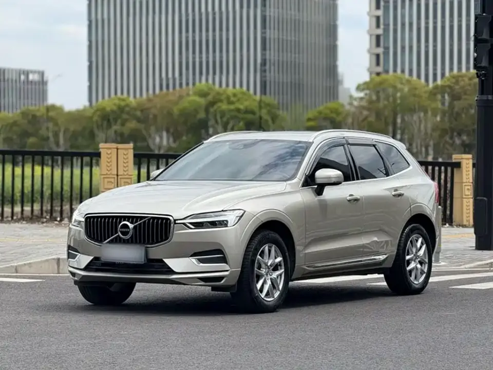 Volvo XC60 T5 AWD Momentum 2020