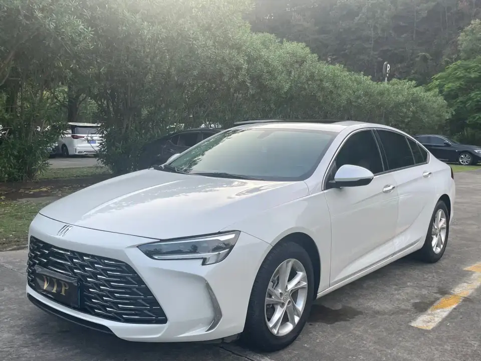 Buick Regal 25T Ultra Comfort Edition 2024