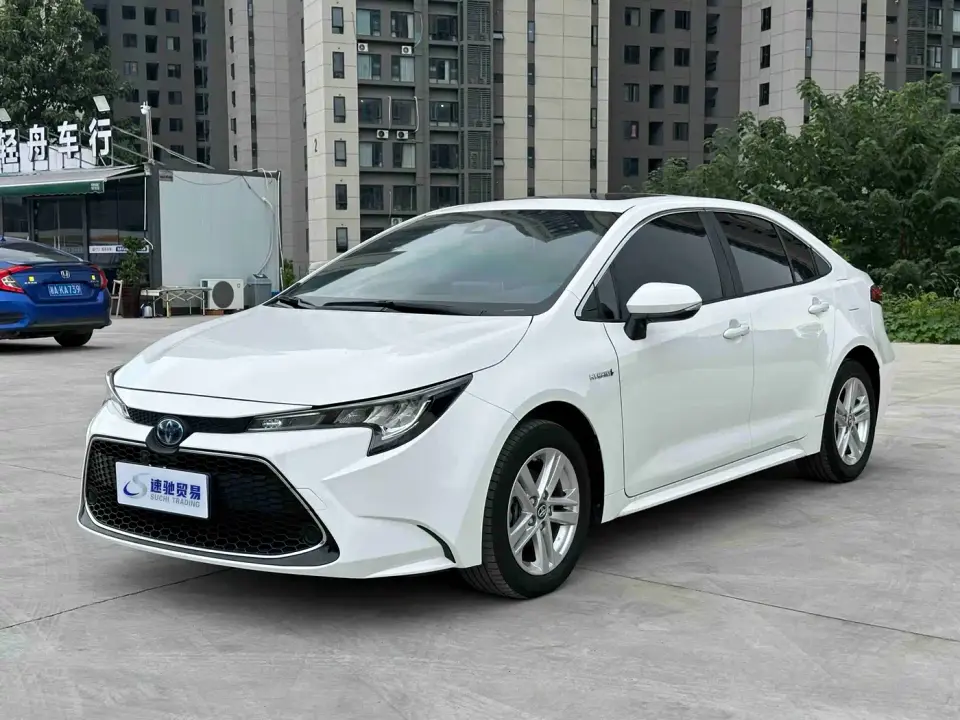 Toyota Levin Dual Engine 1.8H E-CVT Luxury Edition 2022