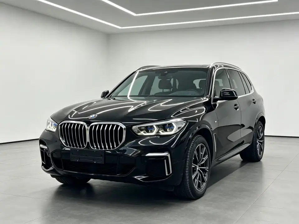 BMW X5 xDrive 30Li M Sport Package 2023