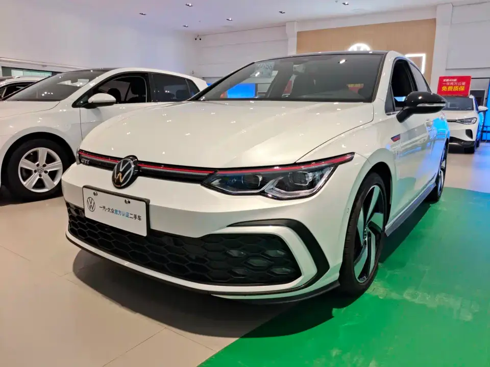 Volkswagen Golf GTI 380TSI DSG GTI 2025