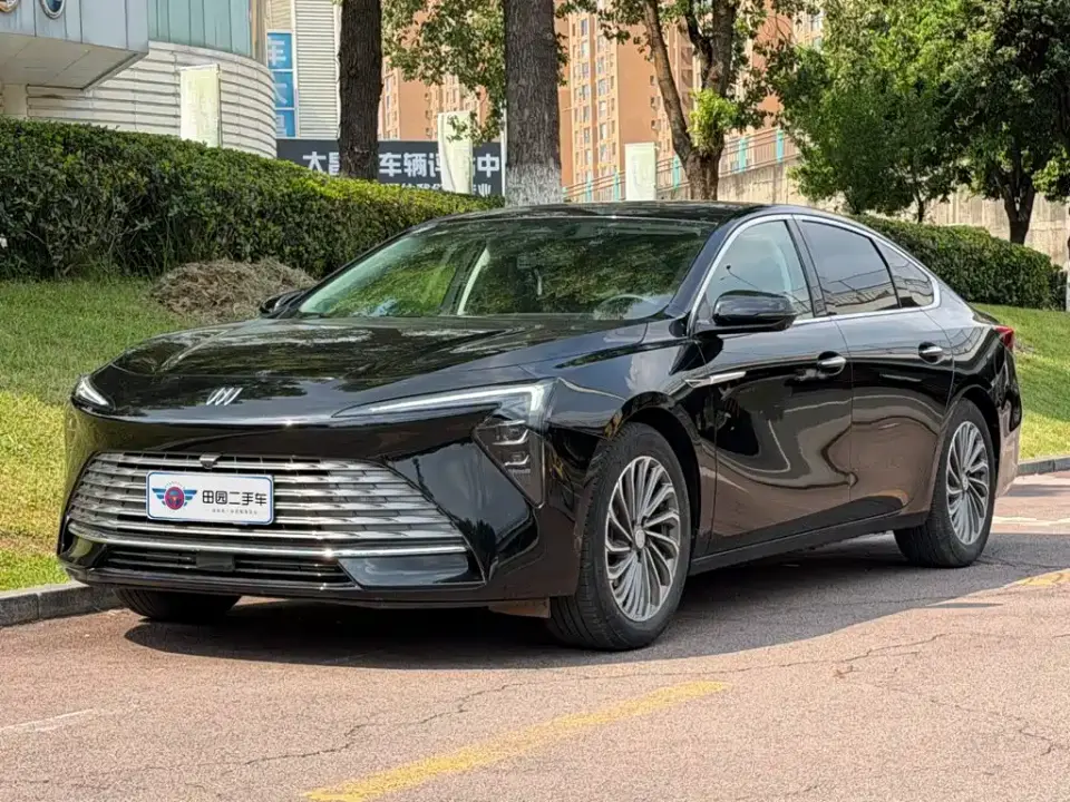Buick LaCrosse 28T Premium Edition 2023