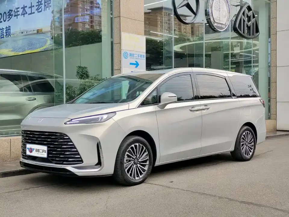 Buick GL8 New Energy Landprestige First Edition 7-Seater 2026
