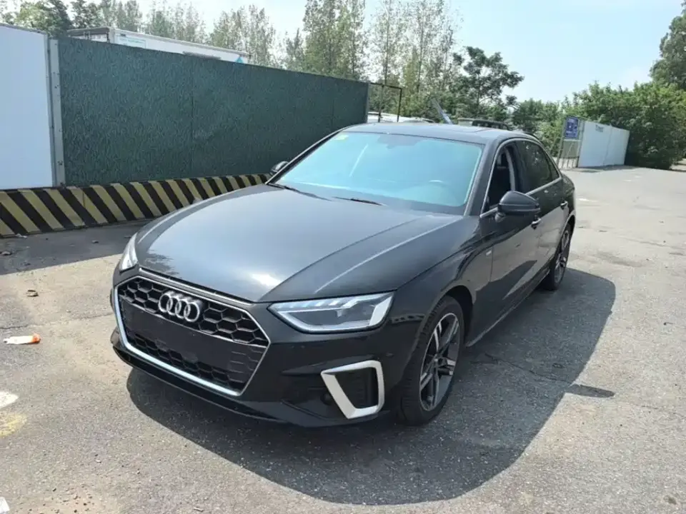 Audi A4L 40 TFSI quattro Luxury Dynamic 2021